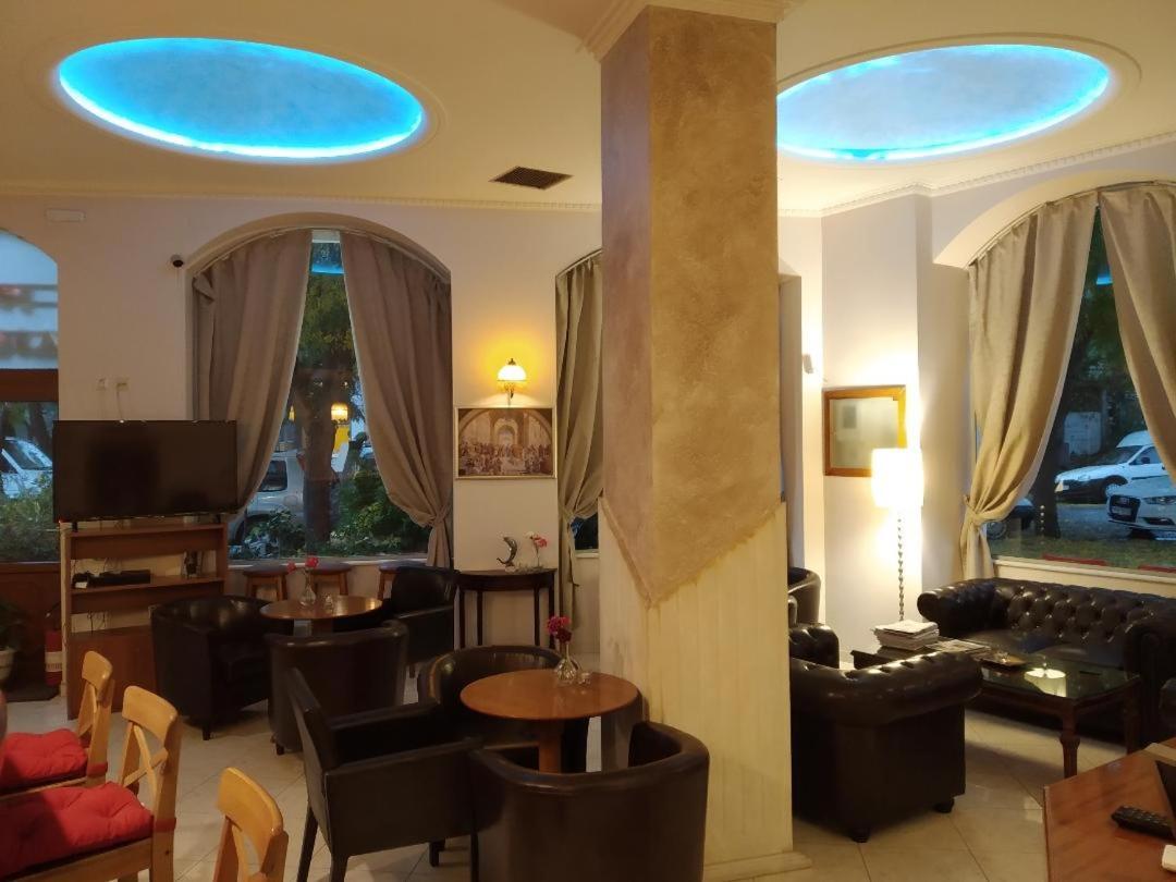 Diethnes Лариса Экстерьер фото